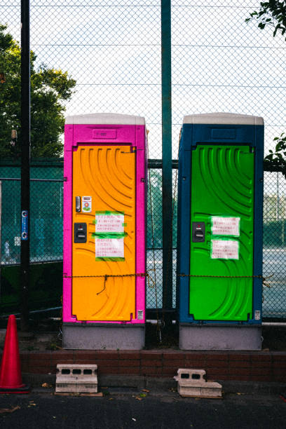Porta potty delivery and setup in Fort Meade, FL